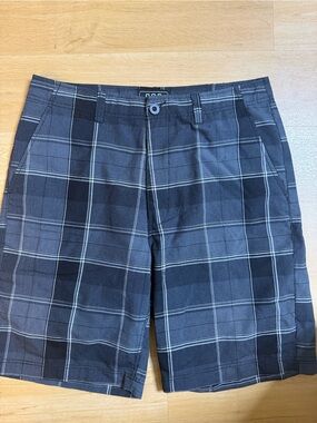 CSG Plaid Mid-Length Shorts in Black and Gray Mens Size 36